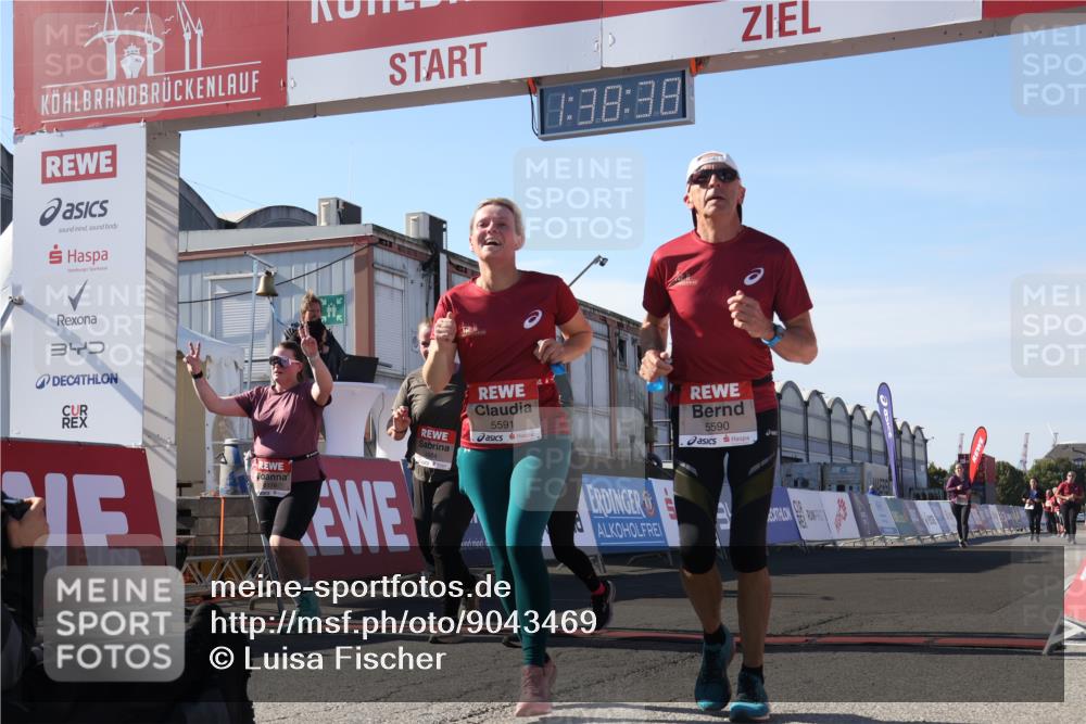 03.10.2025 - Köhlbrandbrückenlauf Luisa Fischer http://msf.ph/oto/9043469 03.10.2025 13:38:37 Ziel 4697, 4884, 5439, 5564, 5590, 5591, 6179, 6201 meine-sportfotos.de