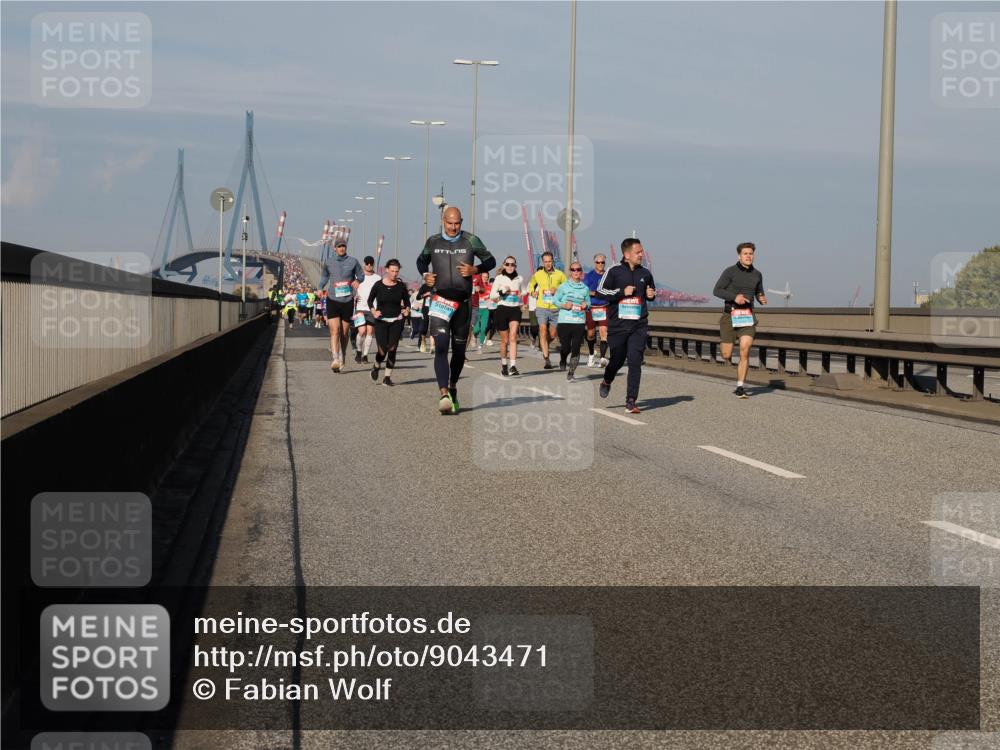 03.10.2025 - Köhlbrandbrückenlauf Fabian Wolf http://msf.ph/oto/9043471 03.10.2025 09:56:31 Position 3  meine-sportfotos.de