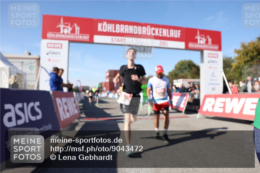 03.10.2025 - Köhlbrandbrückenlauf Lena Gebhardt http://msf.ph/oto/9043472 03.10.2025 12:59:39 Ziel 4111, 4215, 4270, 4475, 6060, 6325, 6364, 6616, 6654, 6666, 6754 meine-sportfotos.de