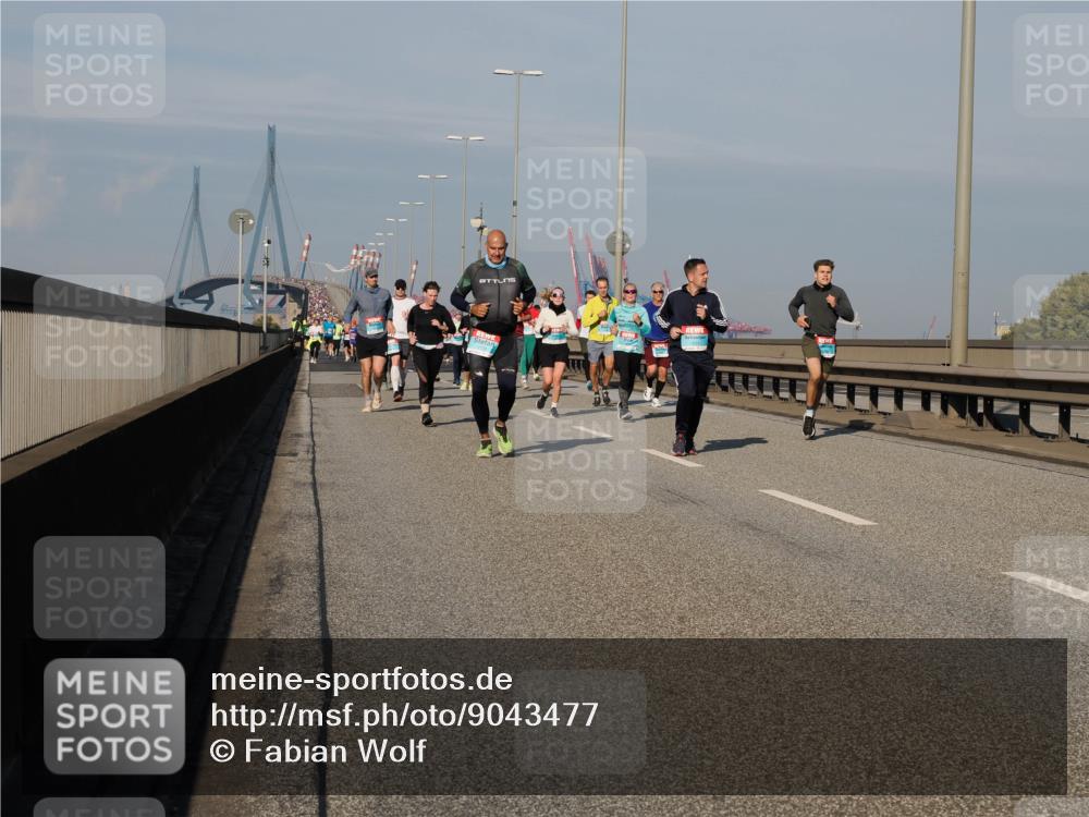 03.10.2025 - Köhlbrandbrückenlauf Fabian Wolf http://msf.ph/oto/9043477 03.10.2025 09:56:31 Position 3  meine-sportfotos.de