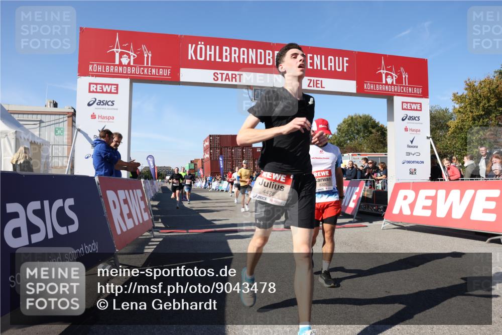03.10.2025 - Köhlbrandbrückenlauf Lena Gebhardt http://msf.ph/oto/9043478 03.10.2025 12:59:39 Ziel 4111, 4215, 4270, 4475, 6060, 6325, 6364, 6616, 6654, 6666, 6754 meine-sportfotos.de