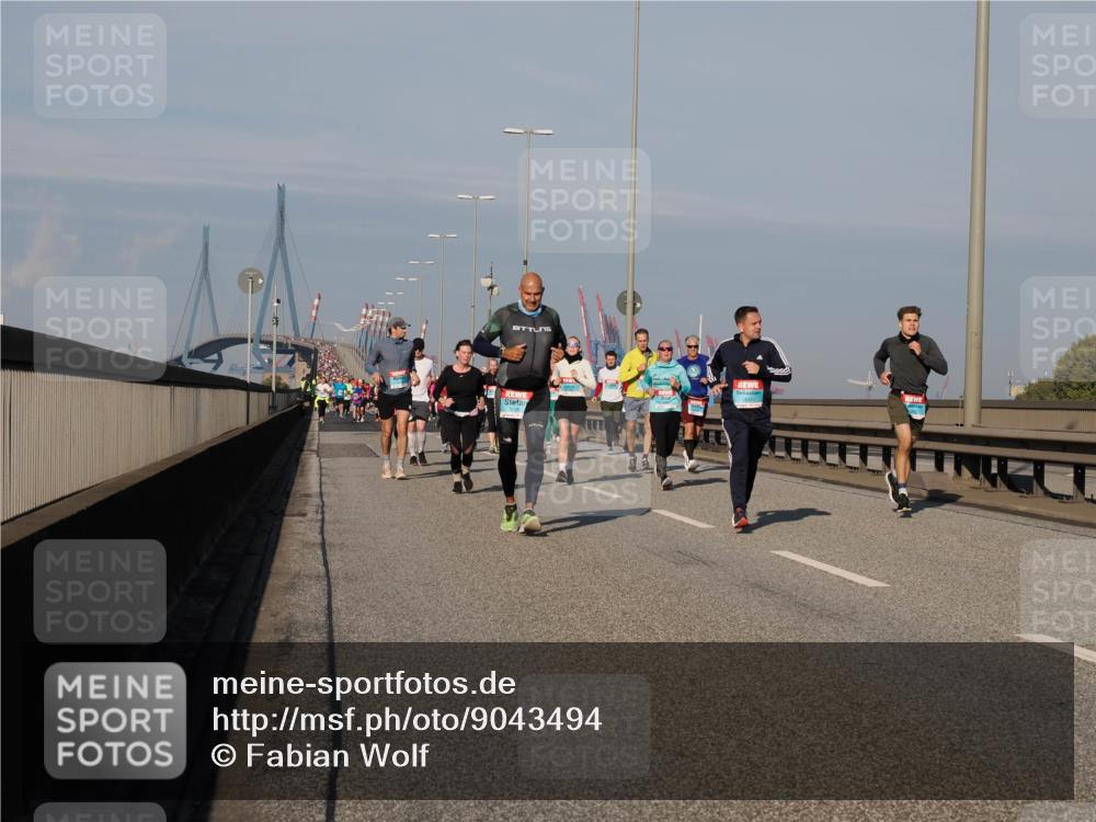 03.10.2025 - Köhlbrandbrückenlauf Fabian Wolf http://msf.ph/oto/9043494 03.10.2025 09:56:32 Position 3  meine-sportfotos.de