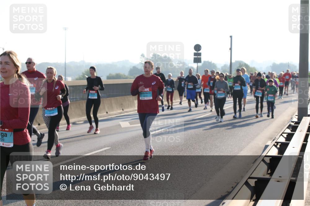 03.10.2025 - Köhlbrandbrückenlauf Lena Gebhardt http://msf.ph/oto/9043497 03.10.2025 09:26:40 Position 1 209, 3019 meine-sportfotos.de