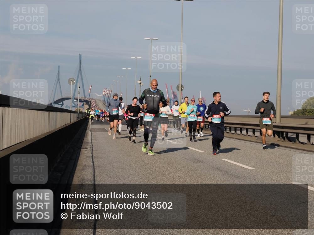 03.10.2025 - Köhlbrandbrückenlauf Fabian Wolf http://msf.ph/oto/9043502 03.10.2025 09:56:32 Position 3  meine-sportfotos.de