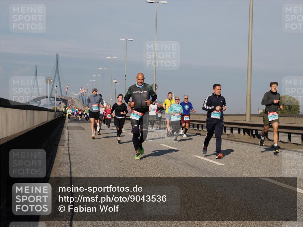 03.10.2025 - Köhlbrandbrückenlauf Fabian Wolf http://msf.ph/oto/9043536 03.10.2025 09:56:33 Position 3 1611 meine-sportfotos.de