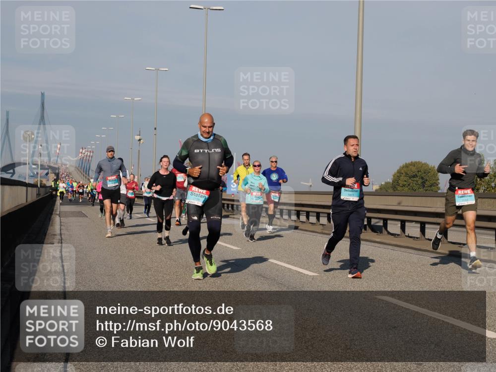 03.10.2025 - Köhlbrandbrückenlauf Fabian Wolf http://msf.ph/oto/9043568 03.10.2025 09:56:34 Position 3 2126, 1611, 3162 meine-sportfotos.de