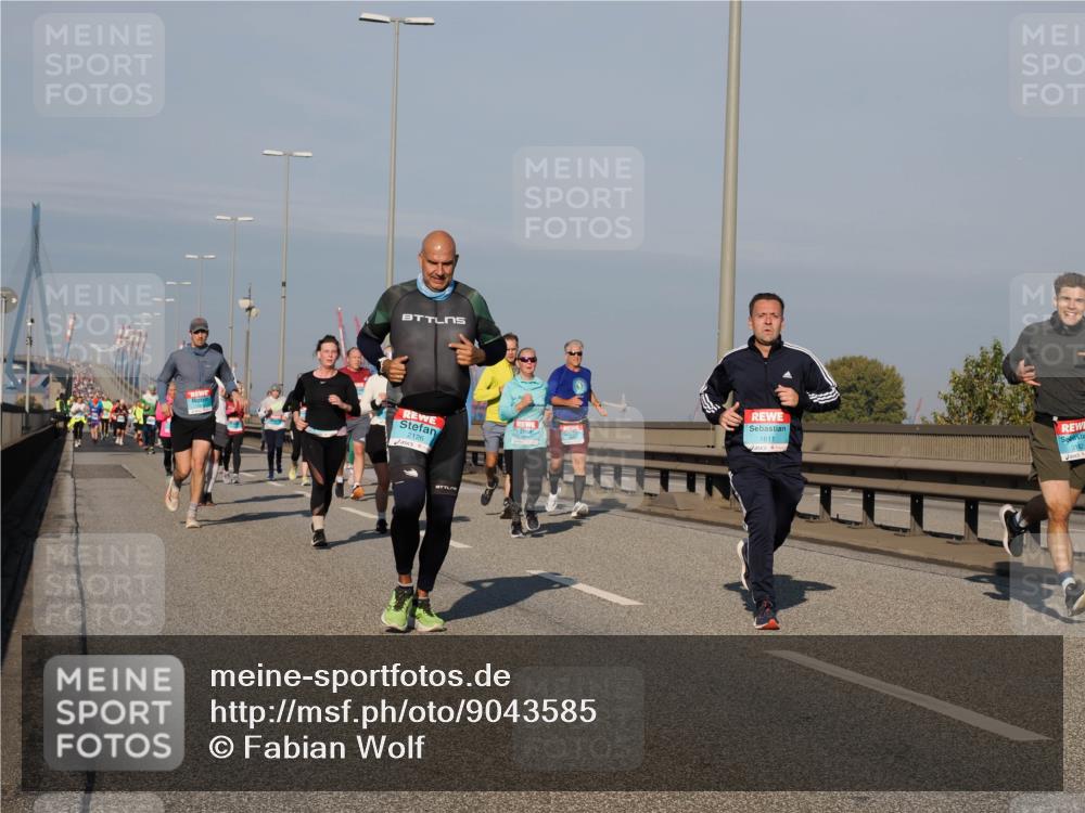03.10.2025 - Köhlbrandbrückenlauf Fabian Wolf http://msf.ph/oto/9043585 03.10.2025 09:56:34 Position 3 2126, 1611 meine-sportfotos.de