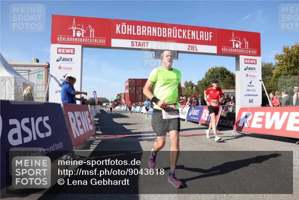 03.10.2025 - Köhlbrandbrückenlauf Lena Gebhardt http://msf.ph/oto/9043618 03.10.2025 12:59:44 Ziel 4074, 4111, 4215, 4270, 4475, 6142, 6254, 6364, 6601, 6616, 6654, 6666, 6754 meine-sportfotos.de
