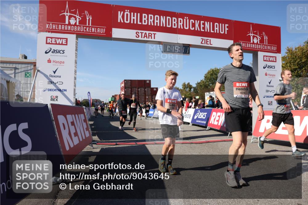 03.10.2025 - Köhlbrandbrückenlauf Lena Gebhardt http://msf.ph/oto/9043645 03.10.2025 13:19:11 Ziel 4143, 4630, 4631, 4632, 4690, 4725, 4727, 4816, 4828, 4876, 4996, 5027, 5853, 5858, 6088, 6117, 6127, 6225, 6226, 6475 meine-sportfotos.de
