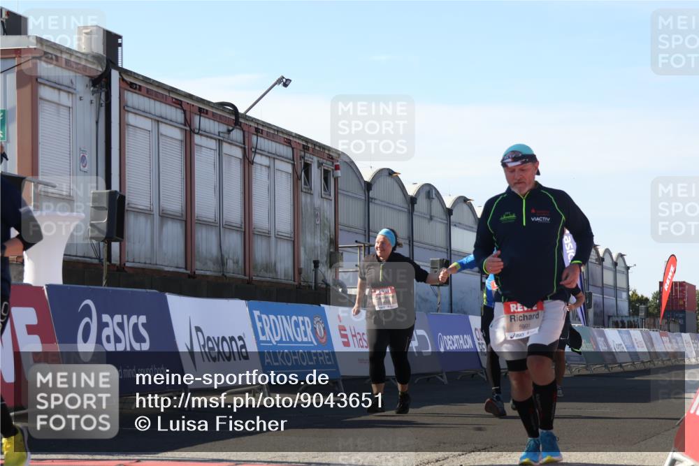 03.10.2025 - Köhlbrandbrückenlauf Luisa Fischer http://msf.ph/oto/9043651 03.10.2025 13:39:29 Ziel 4621, 4789, 5135, 5176, 5444, 5741, 5745, 5988, 5989, 5991, 5998, 6259, 6560 meine-sportfotos.de