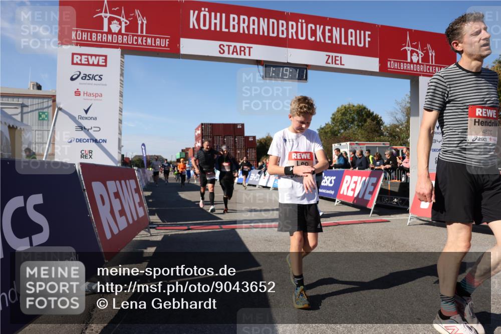 03.10.2025 - Köhlbrandbrückenlauf Lena Gebhardt http://msf.ph/oto/9043652 03.10.2025 13:19:12 Ziel 4143, 4630, 4631, 4632, 4690, 4725, 4727, 4816, 4828, 4876, 4996, 5027, 5853, 5858, 6088, 6117, 6127, 6225, 6226, 6475 meine-sportfotos.de