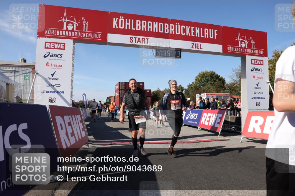 03.10.2025 - Köhlbrandbrückenlauf Lena Gebhardt http://msf.ph/oto/9043689 03.10.2025 13:19:13 Ziel 4143, 4593, 4630, 4631, 4632, 4690, 4725, 4727, 4816, 4828, 4876, 4996, 5027, 5853, 5858, 6088, 6127, 6225, 6226, 6576 meine-sportfotos.de