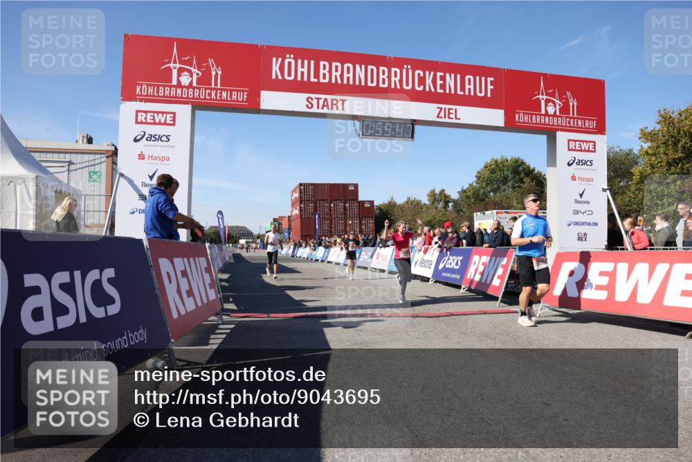 03.10.2025 - Köhlbrandbrückenlauf Lena Gebhardt http://msf.ph/oto/9043695 03.10.2025 12:59:47 Ziel 4074, 4111, 4215, 4270, 4475, 6142, 6254, 6364, 6601, 6616, 6654, 6754 meine-sportfotos.de