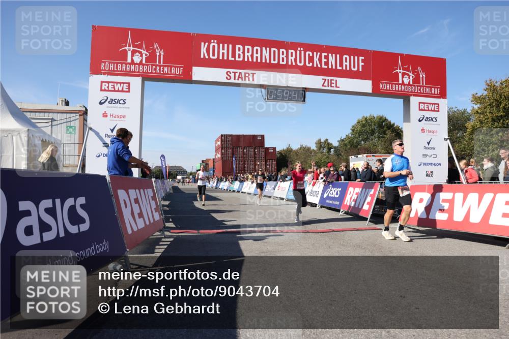 03.10.2025 - Köhlbrandbrückenlauf Lena Gebhardt http://msf.ph/oto/9043704 03.10.2025 12:59:47 Ziel 4074, 4111, 4215, 4270, 4475, 6142, 6254, 6364, 6601, 6616, 6654, 6754 meine-sportfotos.de