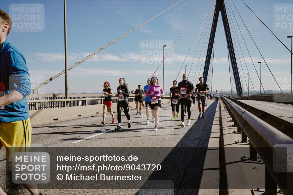 03.10.2025 - Köhlbrandbrückenlauf Michael Burmester http://msf.ph/oto/9043720 03.10.2025 12:25:21 Position 1  meine-sportfotos.de