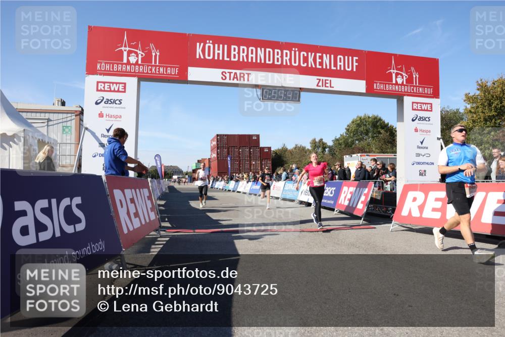 03.10.2025 - Köhlbrandbrückenlauf Lena Gebhardt http://msf.ph/oto/9043725 03.10.2025 12:59:48 Ziel 4074, 4111, 4215, 4270, 6142, 6254, 6364, 6601, 6616, 6654, 6754 meine-sportfotos.de