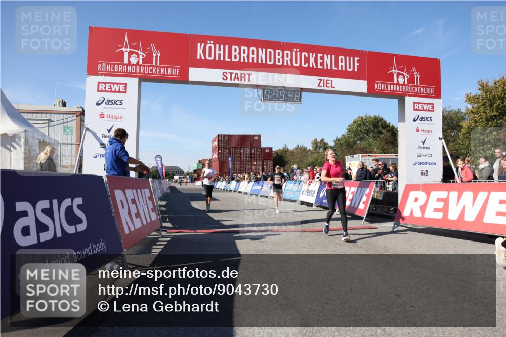 03.10.2025 - Köhlbrandbrückenlauf Lena Gebhardt http://msf.ph/oto/9043730 03.10.2025 12:59:48 Ziel 4074, 4111, 4215, 4270, 6142, 6254, 6364, 6601, 6616, 6654, 6754 meine-sportfotos.de