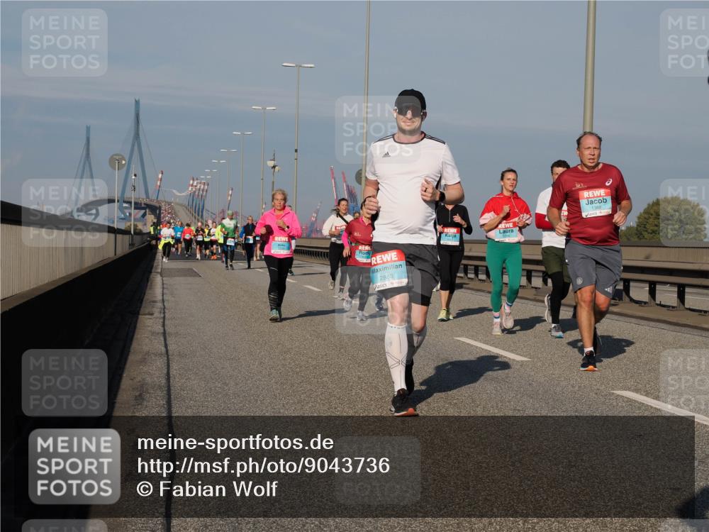 03.10.2025 - Köhlbrandbrückenlauf Fabian Wolf http://msf.ph/oto/9043736 03.10.2025 09:56:40 Position 3 2883, 1388 meine-sportfotos.de