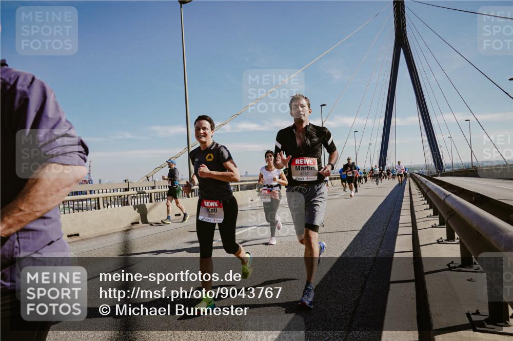 03.10.2025 - Köhlbrandbrückenlauf Michael Burmester http://msf.ph/oto/9043767 03.10.2025 12:25:24 Position 1 5791, 4287 meine-sportfotos.de