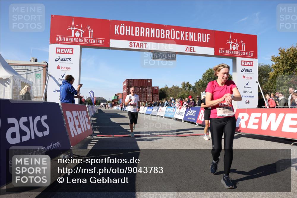 03.10.2025 - Köhlbrandbrückenlauf Lena Gebhardt http://msf.ph/oto/9043783 03.10.2025 12:59:50 Ziel 4074, 4111, 4215, 4554, 6142, 6254, 6364, 6601, 6654, 6754 meine-sportfotos.de