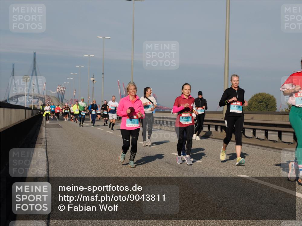 03.10.2025 - Köhlbrandbrückenlauf Fabian Wolf http://msf.ph/oto/9043811 03.10.2025 09:56:43 Position 3 3735, 1515, 1627 meine-sportfotos.de