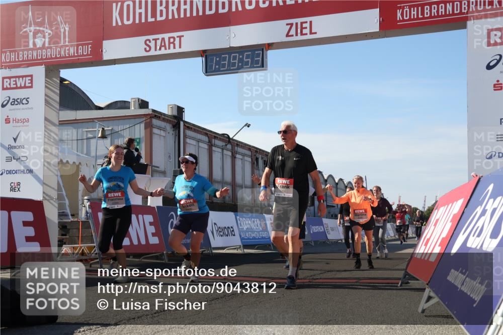 03.10.2025 - Köhlbrandbrückenlauf Luisa Fischer http://msf.ph/oto/9043812 03.10.2025 13:39:52 Ziel 5264, 5484, 5487, 5508, 5565, 5566, 6399, 6400, 6401, 6403 meine-sportfotos.de