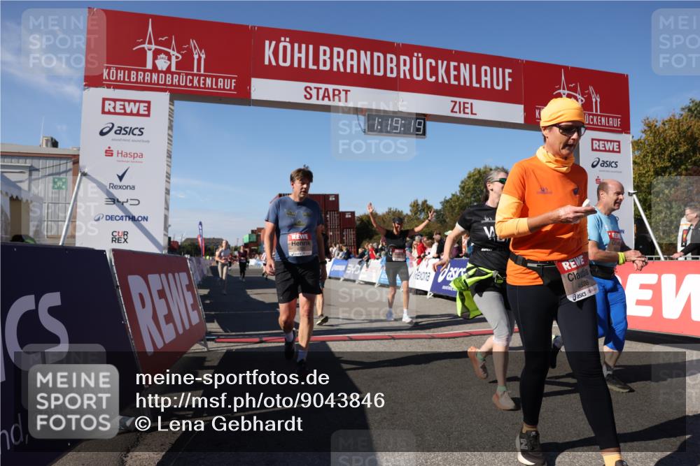 03.10.2025 - Köhlbrandbrückenlauf Lena Gebhardt http://msf.ph/oto/9043846 03.10.2025 13:19:19 Ziel 4143, 4593, 4631, 4632, 4690, 4725, 4727, 4816, 4828, 4996, 5443, 5451, 5853, 5858, 6057, 6225, 6226, 6230, 6576 meine-sportfotos.de