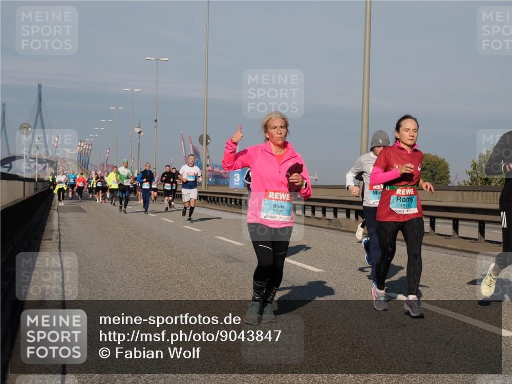 03.10.2025 - Köhlbrandbrückenlauf Fabian Wolf http://msf.ph/oto/9043847 03.10.2025 09:56:44 Position 3 3735, 1515 meine-sportfotos.de