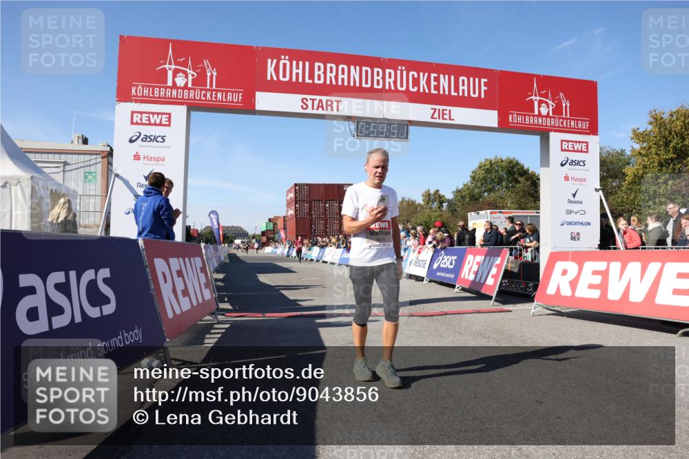 03.10.2025 - Köhlbrandbrückenlauf Lena Gebhardt http://msf.ph/oto/9043856 03.10.2025 12:59:51 Ziel 4074, 4554, 6142, 6254, 6364, 6601, 6654, 6754 meine-sportfotos.de