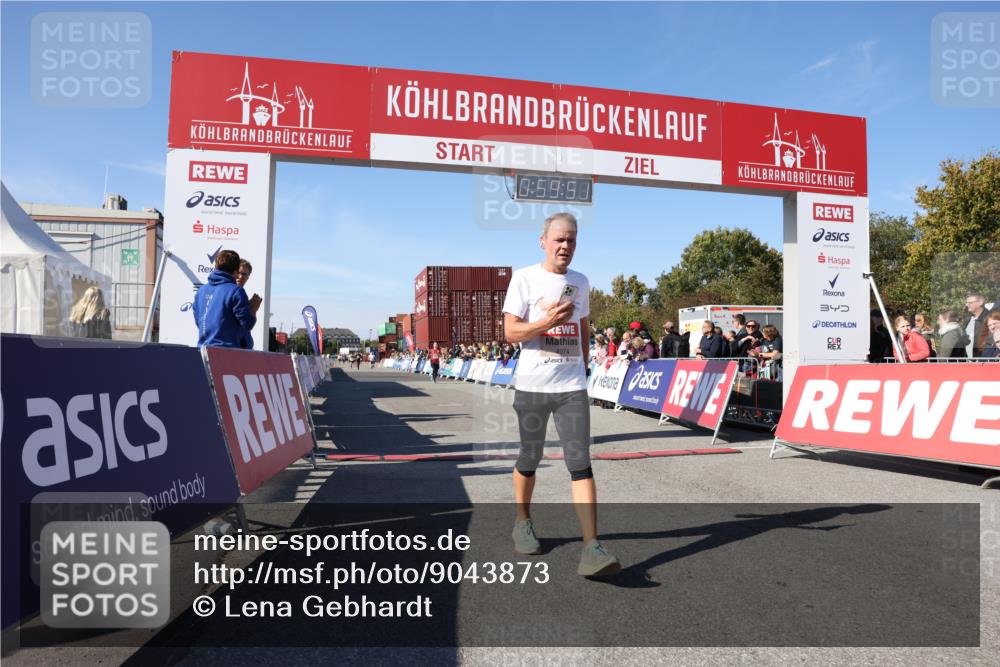 03.10.2025 - Köhlbrandbrückenlauf Lena Gebhardt http://msf.ph/oto/9043873 03.10.2025 12:59:52 Ziel 4074, 4554, 6142, 6254, 6601, 6654 meine-sportfotos.de