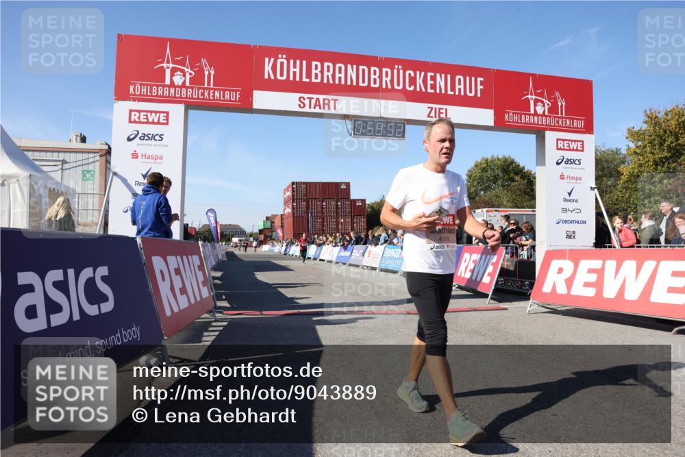 03.10.2025 - Köhlbrandbrückenlauf Lena Gebhardt http://msf.ph/oto/9043889 03.10.2025 12:59:52 Ziel 4074, 4554, 6142, 6254, 6601, 6654 meine-sportfotos.de