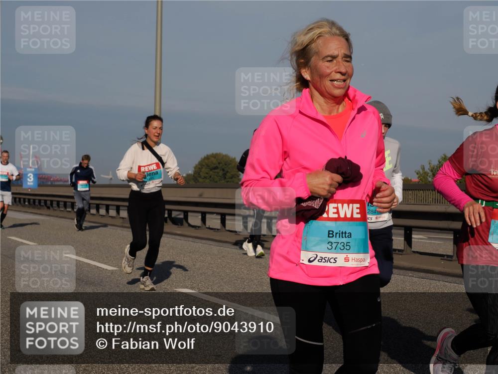 03.10.2025 - Köhlbrandbrückenlauf Fabian Wolf http://msf.ph/oto/9043910 03.10.2025 09:56:46 Position 3 3, 3735, 284 meine-sportfotos.de