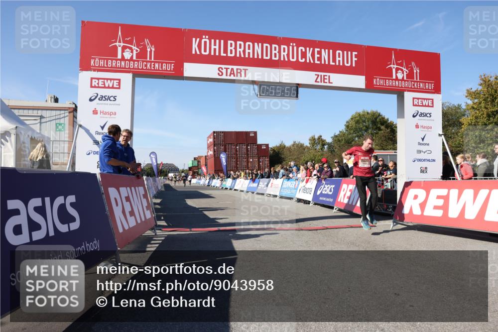 03.10.2025 - Köhlbrandbrückenlauf Lena Gebhardt http://msf.ph/oto/9043958 03.10.2025 12:59:56 Ziel 4074, 4554, 6142, 6254, 6601 meine-sportfotos.de