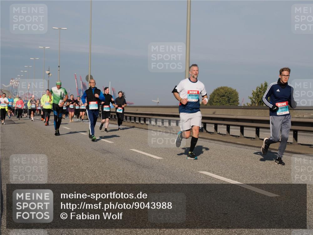 03.10.2025 - Köhlbrandbrückenlauf Fabian Wolf http://msf.ph/oto/9043988 03.10.2025 09:56:50 Position 3 3166, 2214 meine-sportfotos.de