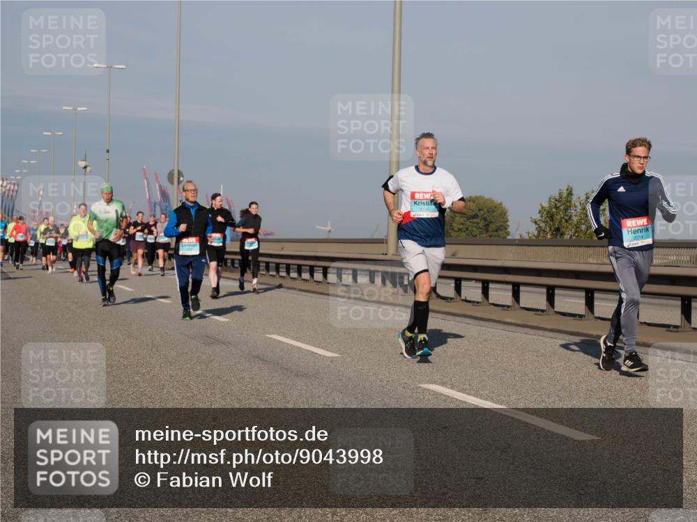 03.10.2025 - Köhlbrandbrückenlauf Fabian Wolf http://msf.ph/oto/9043998 03.10.2025 09:56:50 Position 3 3166, 2214 meine-sportfotos.de