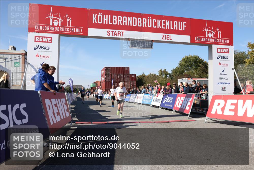 03.10.2025 - Köhlbrandbrückenlauf Lena Gebhardt http://msf.ph/oto/9044052 03.10.2025 13:00:09 Ziel 4020, 4192, 4261, 4319, 6097, 6203, 6368, 6798 meine-sportfotos.de