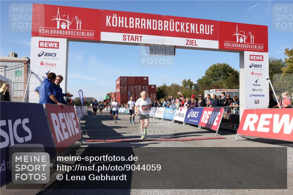 03.10.2025 - Köhlbrandbrückenlauf Lena Gebhardt http://msf.ph/oto/9044059 03.10.2025 13:00:09 Ziel 4020, 4192, 4261, 4319, 6097, 6203, 6368, 6798 meine-sportfotos.de
