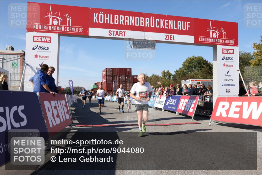 03.10.2025 - Köhlbrandbrückenlauf Lena Gebhardt http://msf.ph/oto/9044080 03.10.2025 13:00:10 Ziel 4020, 4192, 4261, 4319, 6097, 6203, 6368, 6798 meine-sportfotos.de