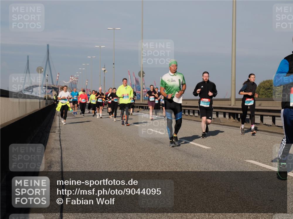 03.10.2025 - Köhlbrandbrückenlauf Fabian Wolf http://msf.ph/oto/9044095 03.10.2025 09:56:54 Position 3  meine-sportfotos.de