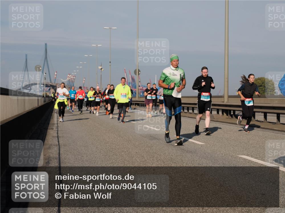 03.10.2025 - Köhlbrandbrückenlauf Fabian Wolf http://msf.ph/oto/9044105 03.10.2025 09:56:54 Position 3 15, 3515 meine-sportfotos.de