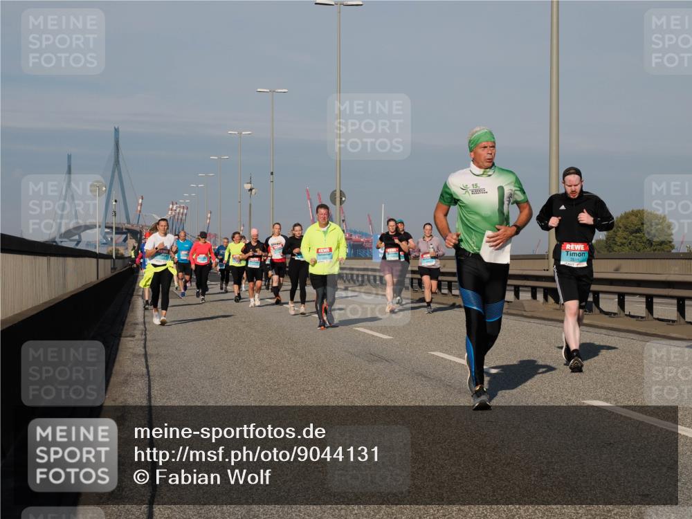 03.10.2025 - Köhlbrandbrückenlauf Fabian Wolf http://msf.ph/oto/9044131 03.10.2025 09:56:55 Position 3 3515 meine-sportfotos.de