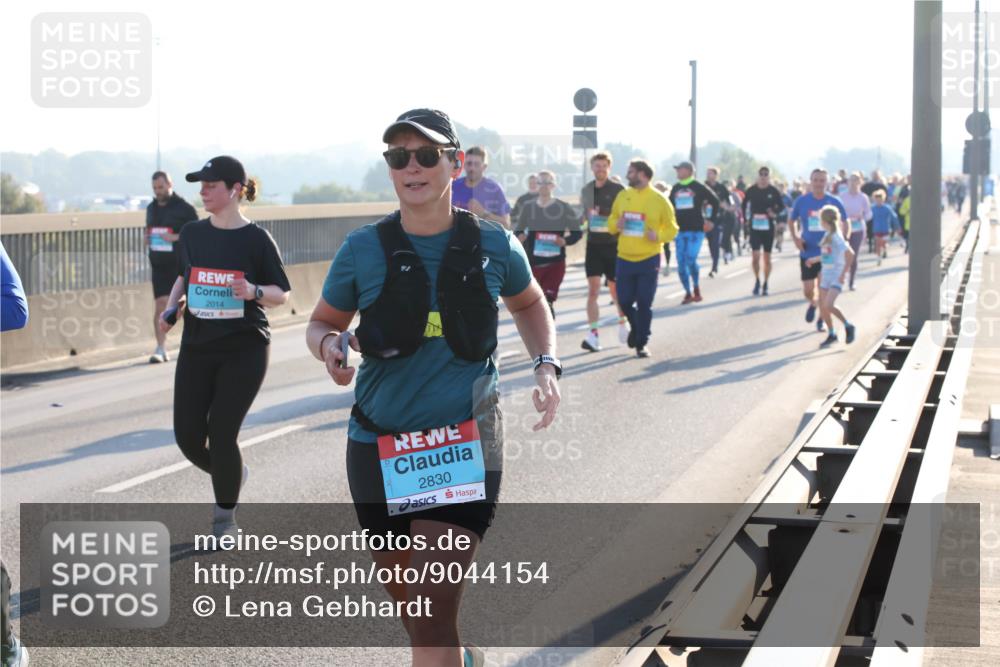 03.10.2025 - Köhlbrandbrückenlauf Lena Gebhardt http://msf.ph/oto/9044154 03.10.2025 09:27:05 Position 1 2014, 2830 meine-sportfotos.de