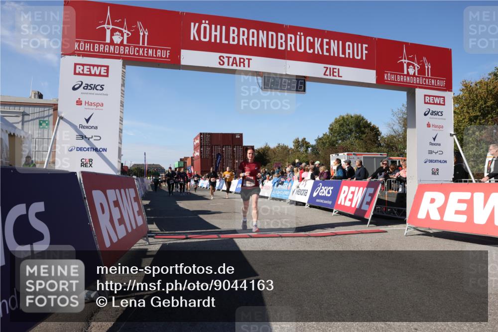 03.10.2025 - Köhlbrandbrückenlauf Lena Gebhardt http://msf.ph/oto/9044163 03.10.2025 13:19:37 Ziel 4691, 4971, 4981, 5009, 5148, 5405, 5578, 5647, 5648, 5650, 5838, 5931, 5975, 6382, 6383, 6600, 6753, 6776 meine-sportfotos.de