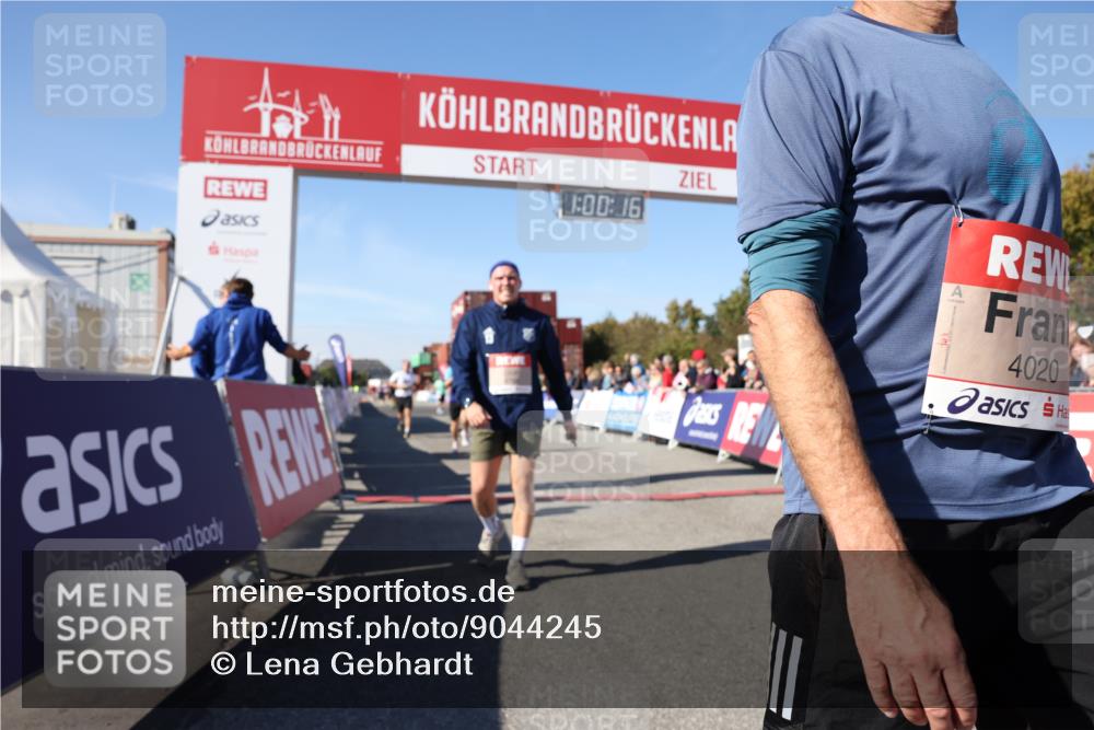 03.10.2025 - Köhlbrandbrückenlauf Lena Gebhardt http://msf.ph/oto/9044245 03.10.2025 13:00:16 Ziel 4020, 4192, 4250, 4261, 6097, 6203, 6236, 6707, 6760, 6798 meine-sportfotos.de