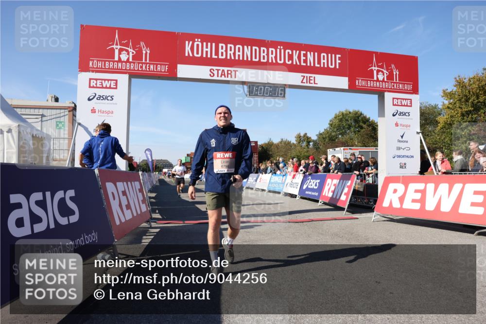 03.10.2025 - Köhlbrandbrückenlauf Lena Gebhardt http://msf.ph/oto/9044256 03.10.2025 13:00:17 Ziel 4020, 4192, 4250, 4261, 6097, 6203, 6236, 6707, 6760, 6798 meine-sportfotos.de