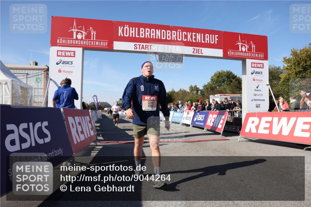 03.10.2025 - Köhlbrandbrückenlauf Lena Gebhardt http://msf.ph/oto/9044264 03.10.2025 13:00:17 Ziel 4020, 4192, 4250, 4261, 6097, 6203, 6236, 6707, 6760, 6798 meine-sportfotos.de