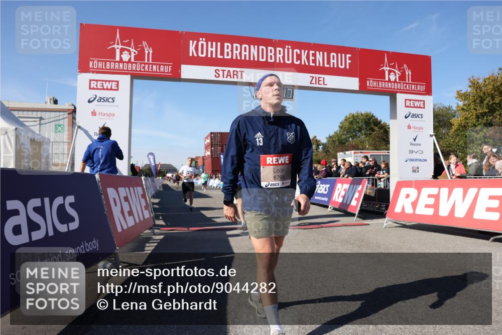 03.10.2025 - Köhlbrandbrückenlauf Lena Gebhardt http://msf.ph/oto/9044282 03.10.2025 13:00:18 Ziel 4020, 4192, 4250, 4261, 4275, 6097, 6203, 6236, 6707, 6760, 6798 meine-sportfotos.de