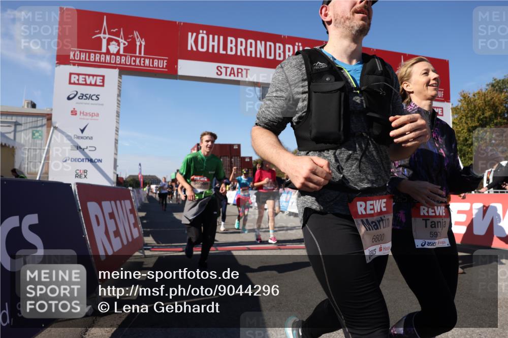 03.10.2025 - Köhlbrandbrückenlauf Lena Gebhardt http://msf.ph/oto/9044296 03.10.2025 13:19:43 Ziel 4981, 5047, 5148, 5647, 5648, 5650, 5838, 5931, 5975, 6382, 6383, 6509, 6600, 6660, 6730 meine-sportfotos.de