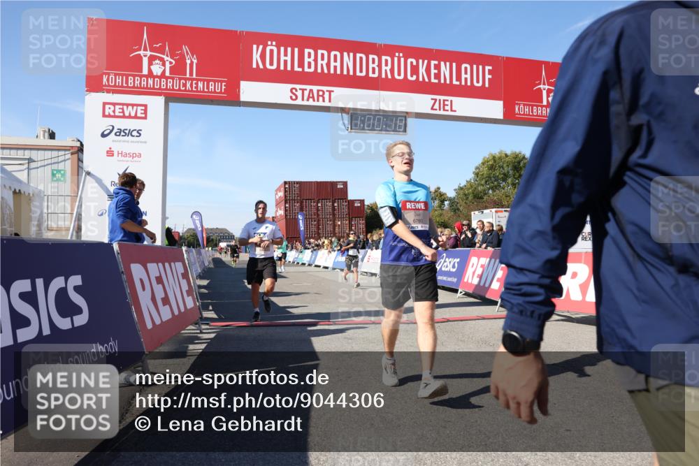 03.10.2025 - Köhlbrandbrückenlauf Lena Gebhardt http://msf.ph/oto/9044306 03.10.2025 13:00:19 Ziel 4020, 4192, 4250, 4275, 6097, 6203, 6236, 6707, 6760, 6798 meine-sportfotos.de