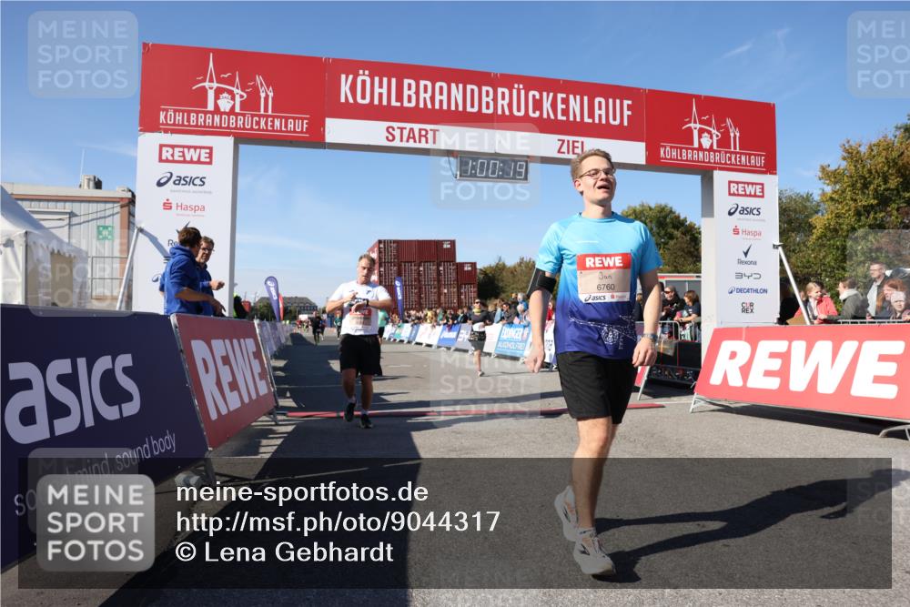 03.10.2025 - Köhlbrandbrückenlauf Lena Gebhardt http://msf.ph/oto/9044317 03.10.2025 13:00:19 Ziel 4020, 4192, 4250, 4275, 6097, 6203, 6236, 6707, 6760, 6798 meine-sportfotos.de